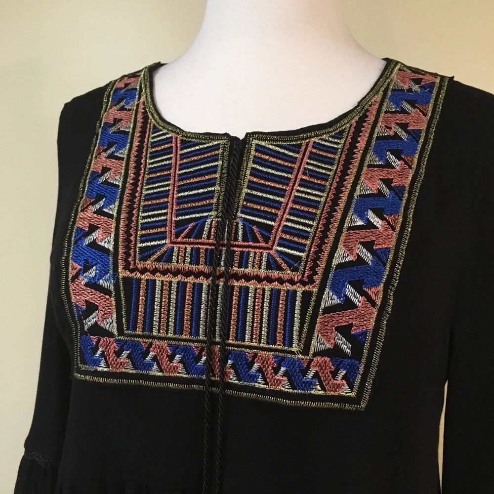 💥 CLEARANCE Cut Out Back Embroidered Bell Sleeve Swing Dress - Picture 4 of 5